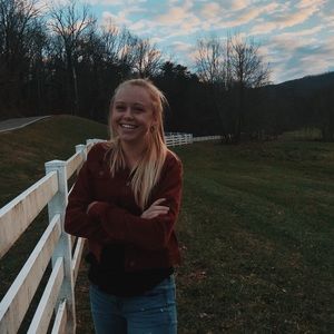 Meet your Posher, Anna